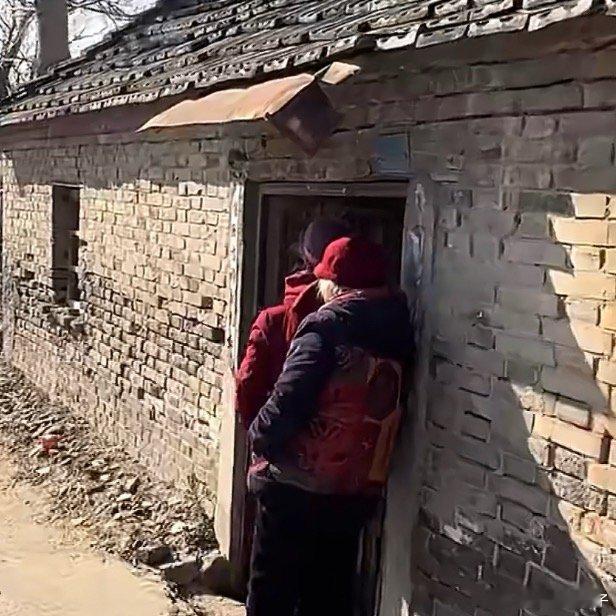 第一批回村相亲的人已就位这是大学生吗？ 这么快就相亲