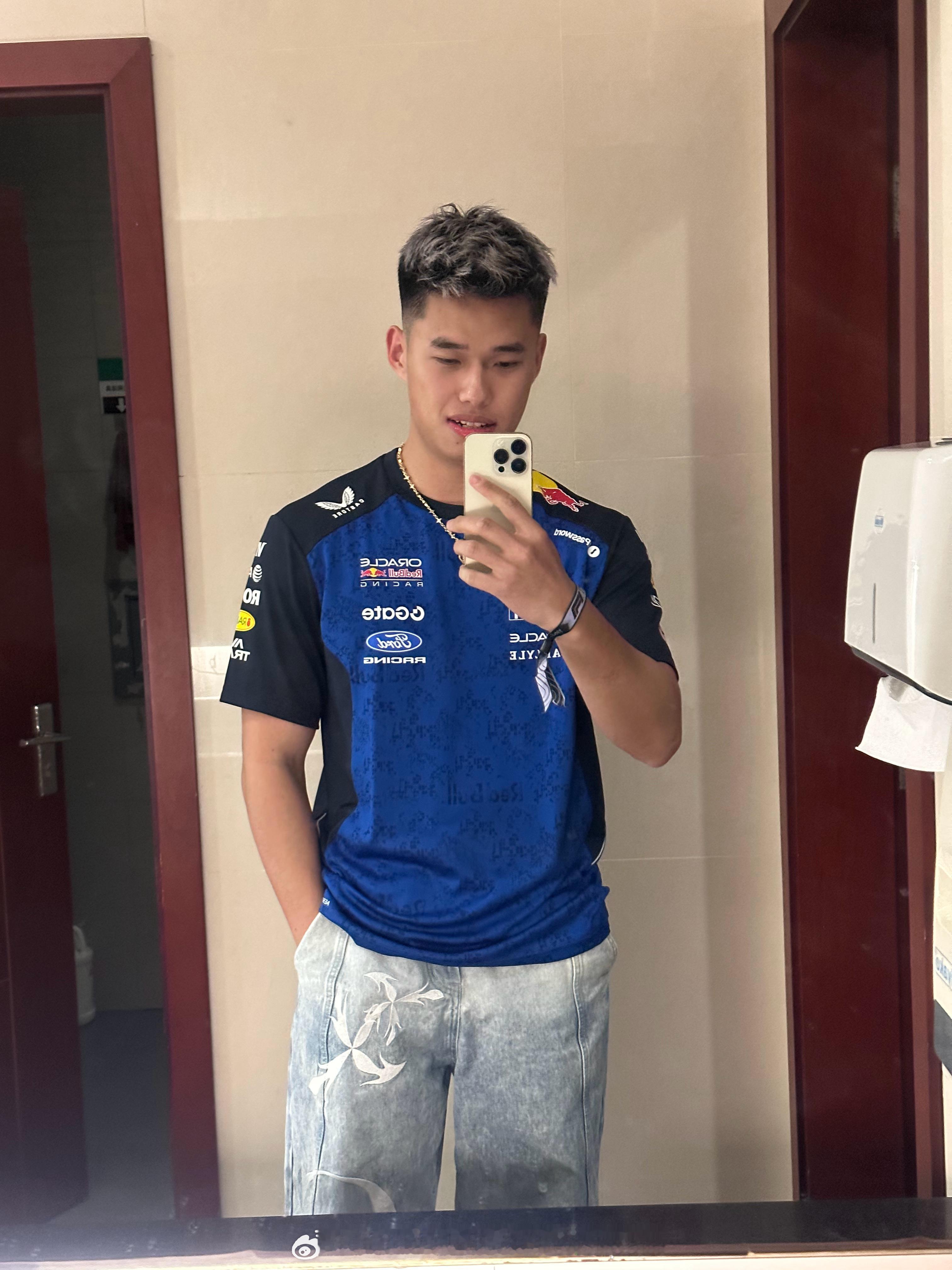 ZARA拉夫劳伦被点名通报过去半年我几乎没买过衣服最近买的衣服是在F1大奖赛第一