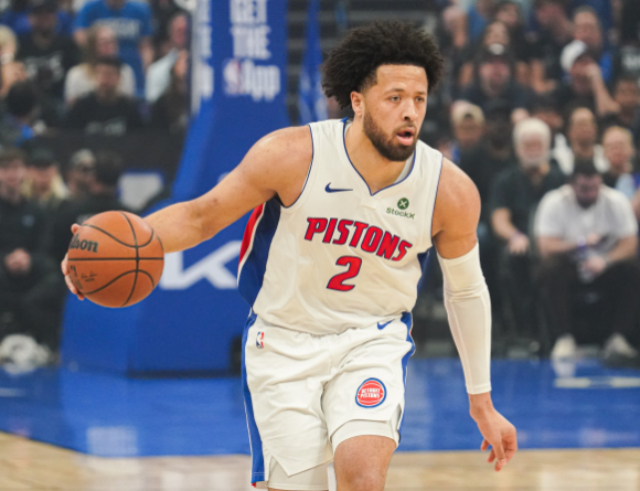 NBA季后赛东部半决赛G2，活塞107-97力克骑士，大比分2-0领先。坎宁安出