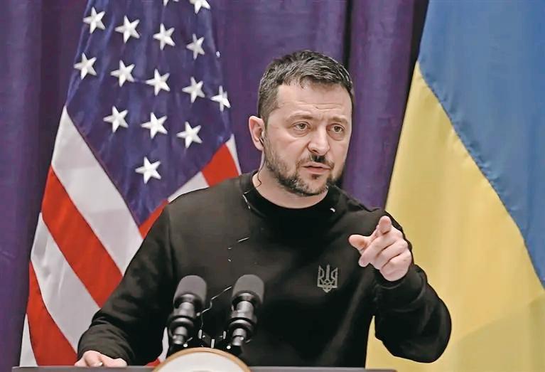 俄乌冲突四年祭，俄罗斯怎么一直拿不下乌克兰。
1、没钱。
2、战术思想落后。
3