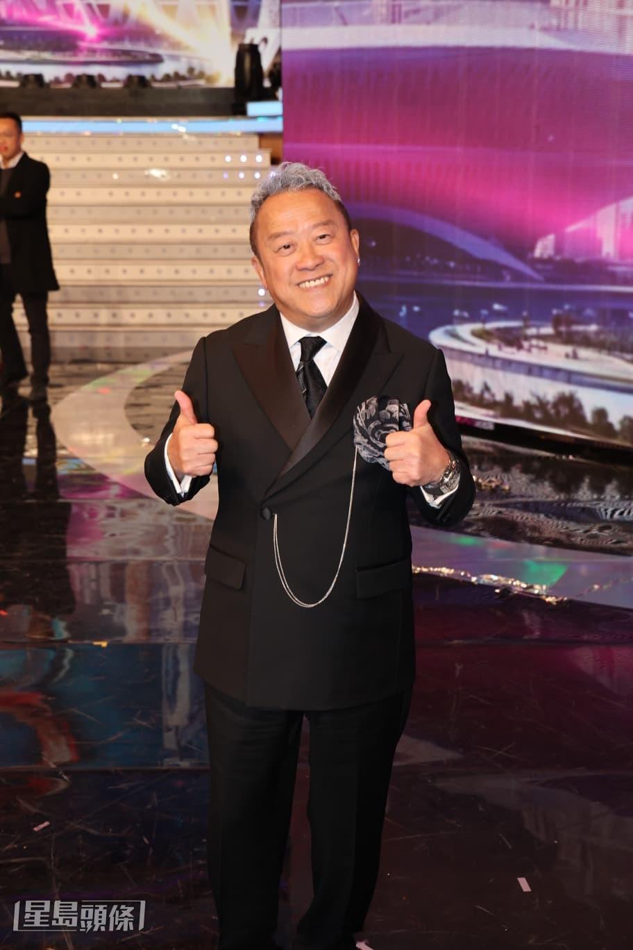 TVB台庆2025丨曾志伟回应离职传闻 ：未炒鱿鱼 澄清误传暂未有离开想法 不介