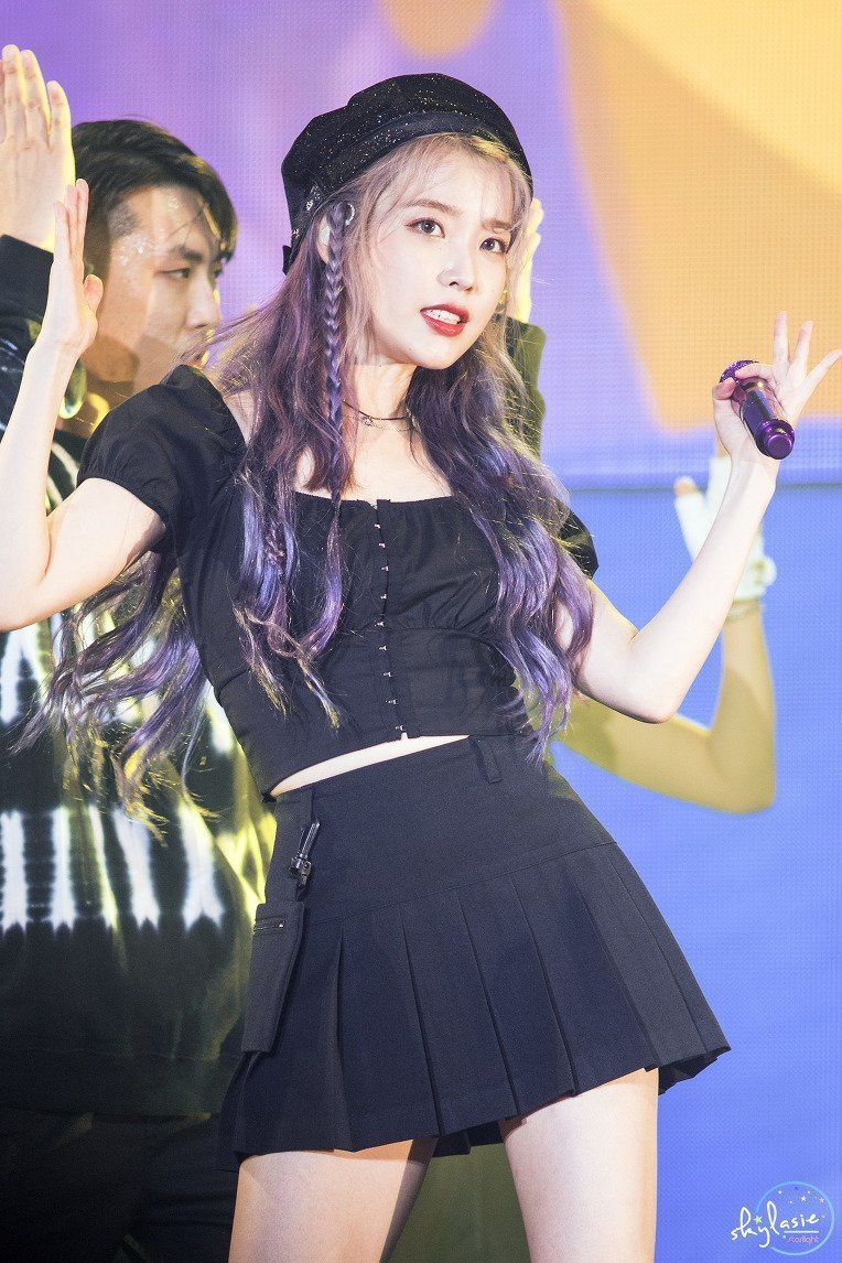 IU[超话] 🌸IU出道十七周年快乐 2019年时光机🐥那年今日191103