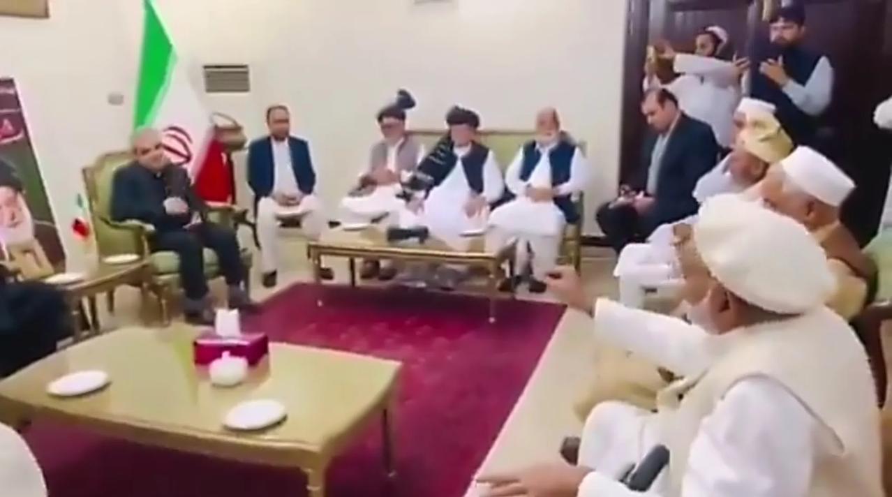 巴基斯坦普什图部落首领代表到伊朗领事馆，表态称：“如果您下令，数百万普什图族部落