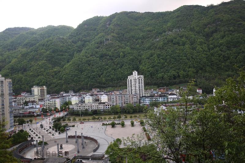 两小时转移1876人，陕西镇巴县极端暴雨实现“零伤亡”在极端暴雨的肆虐下，陕西镇