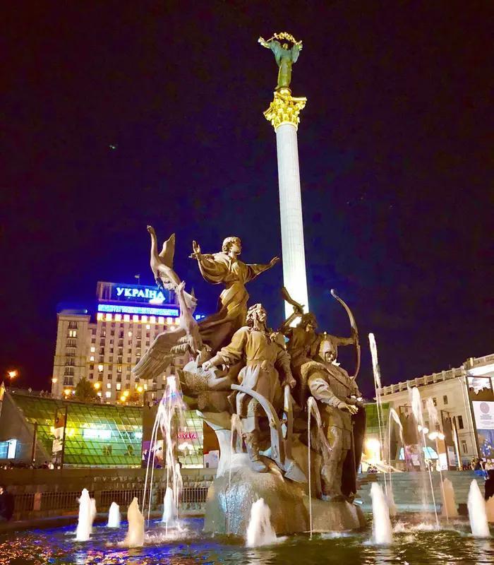 乌克兰进入破产倒计时，核心是战争长期化导致经济崩溃、财政完全依赖外援且债务不可持