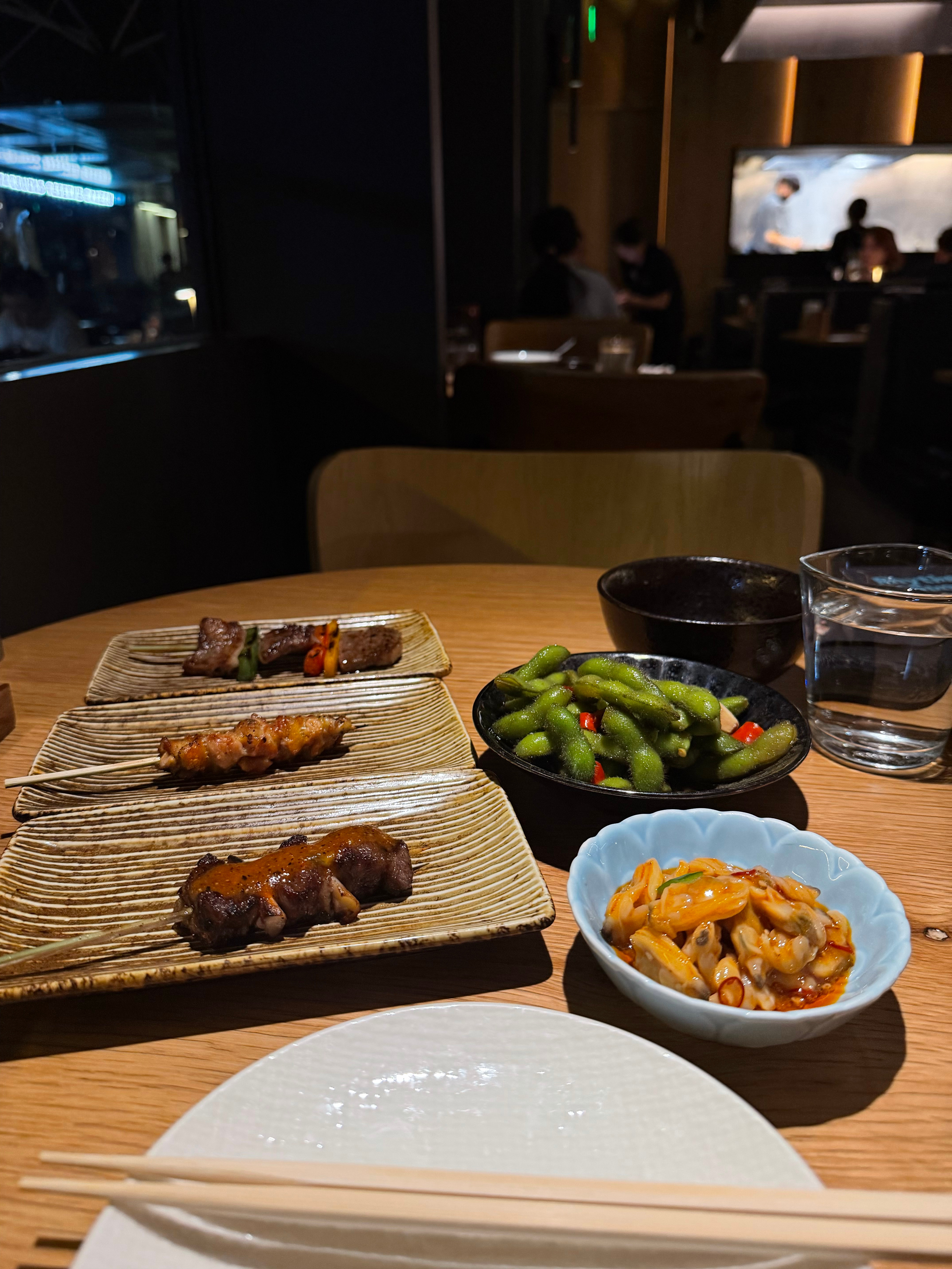 两天跑了三场工作 本女王辛苦了 奖励自己独自来吃鸟沢了😋 