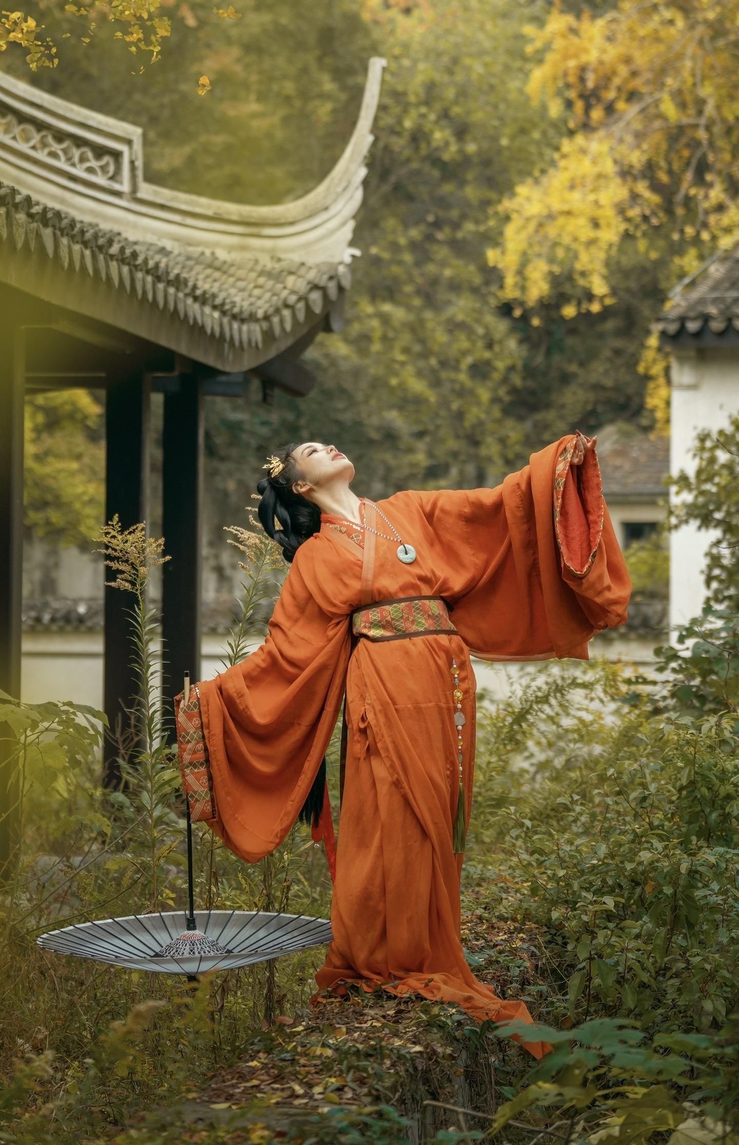 你是前世未止的心跳…不一样的战国袍😁