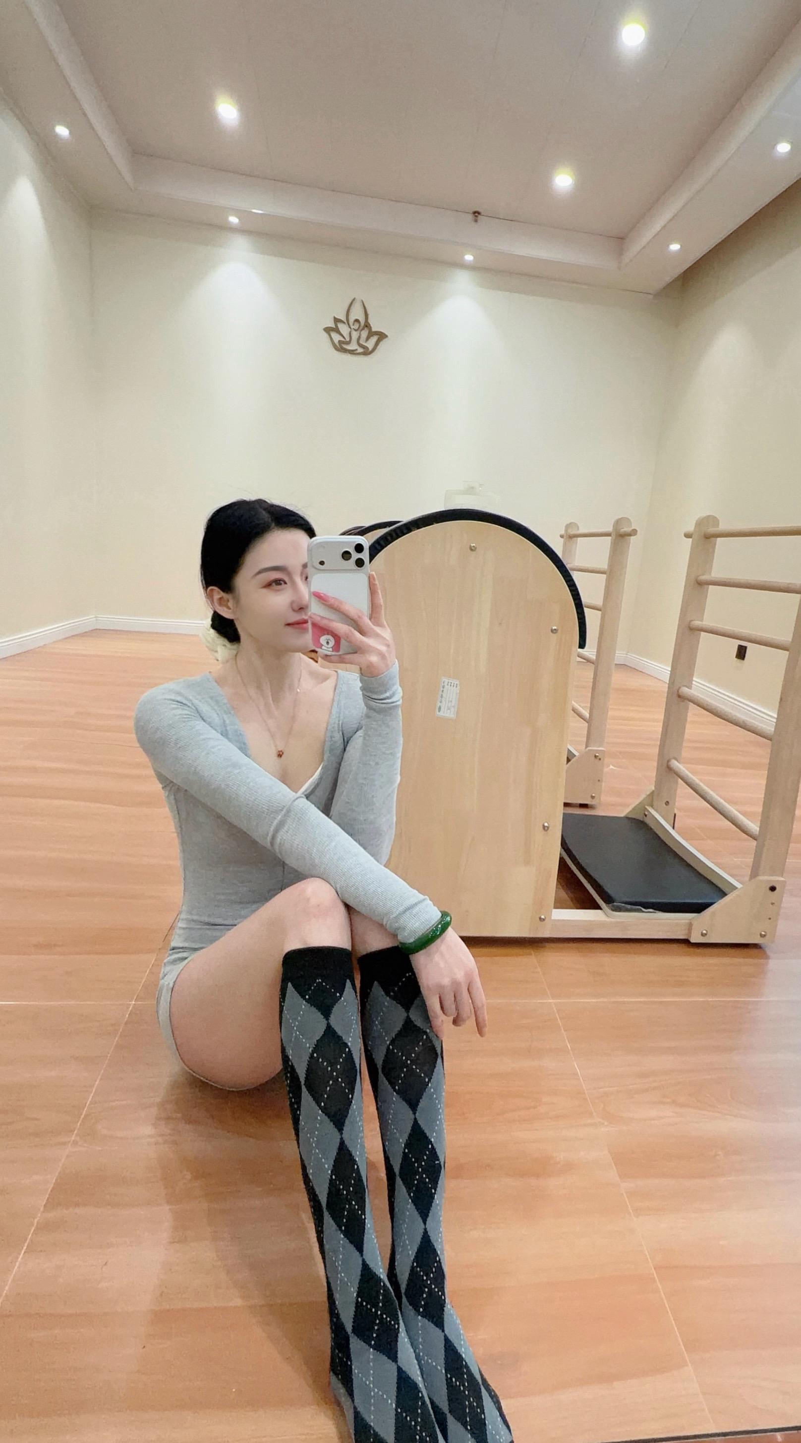 最好的贵人就是努力的自己，为价值买单为改变付费，想要好身材没有捷径可走.