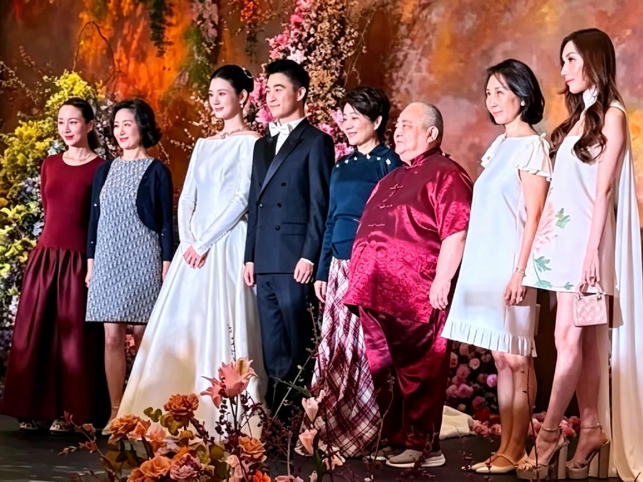 赌王大房女儿何超雄，现身奚梦瑶何猷君答谢宴，有一说一，大房一向低调，何超雄能够出