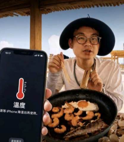 成都博主奔赴吐鲁番，地表87℃烤熟鱼、虾、鸡蛋