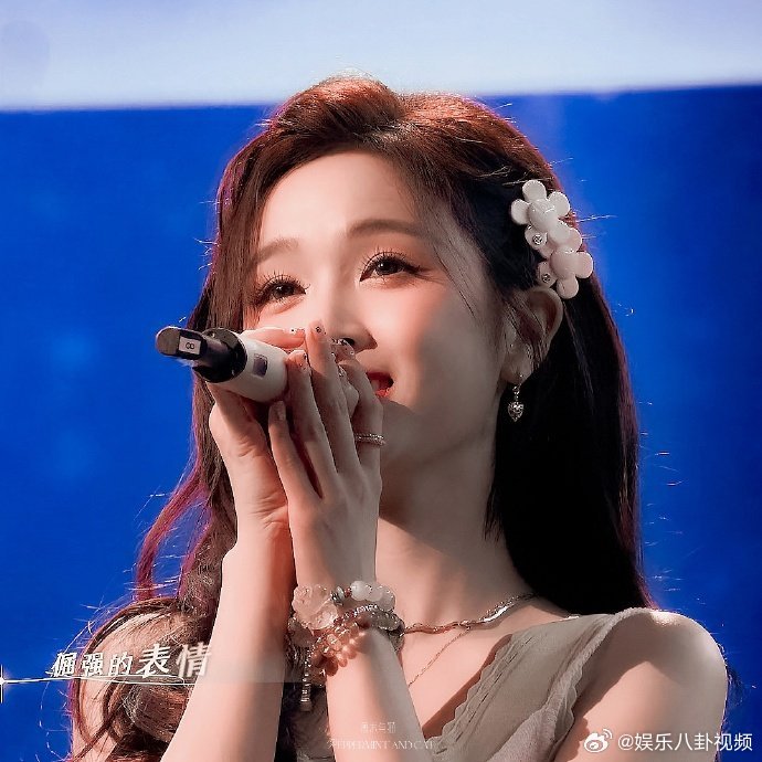 可爱的自我调侃，尽显松弛感，吴宣仪享受综艺过程，带来满满欢乐瞬间吴宣仪自嘲万年老