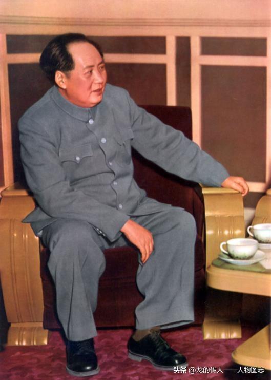 1952年毛主席在北京会见外国朋友