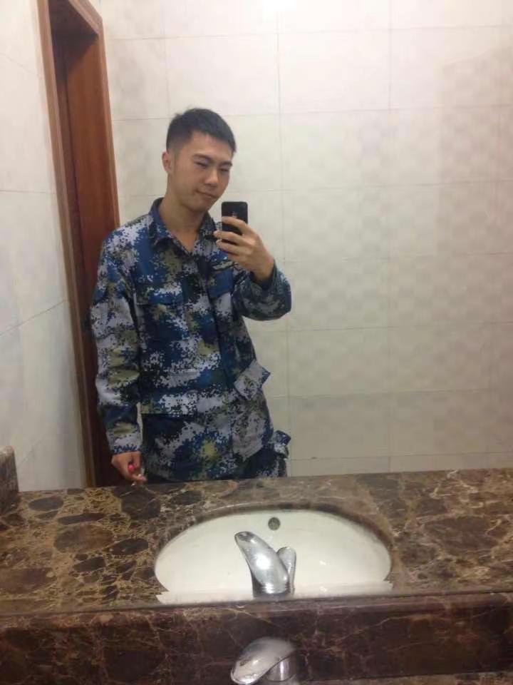 忆往昔。看看现在的演习阵容，想想自己以前的生活条件，是真自豪啊。🫡