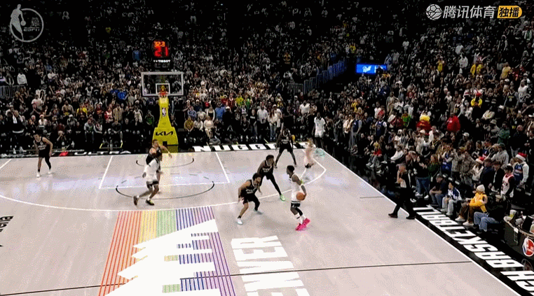 华子最后时刻犯错了！

一次无脑的打手底线准备发球的约基奇，送上技术犯规，一次面