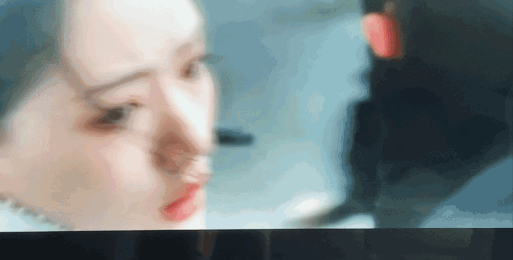 任敏新剧《锦绣安宁》里的造型还挺好看，
而且她真的瘦了好多呀，
以前的脸圆乎乎的