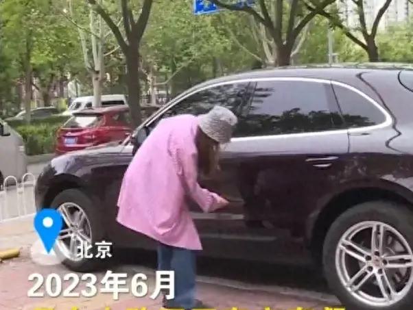 “17000块的车衣呢？你们4S店是把我当傻子吗？”北京，一女子买了一辆保时捷，