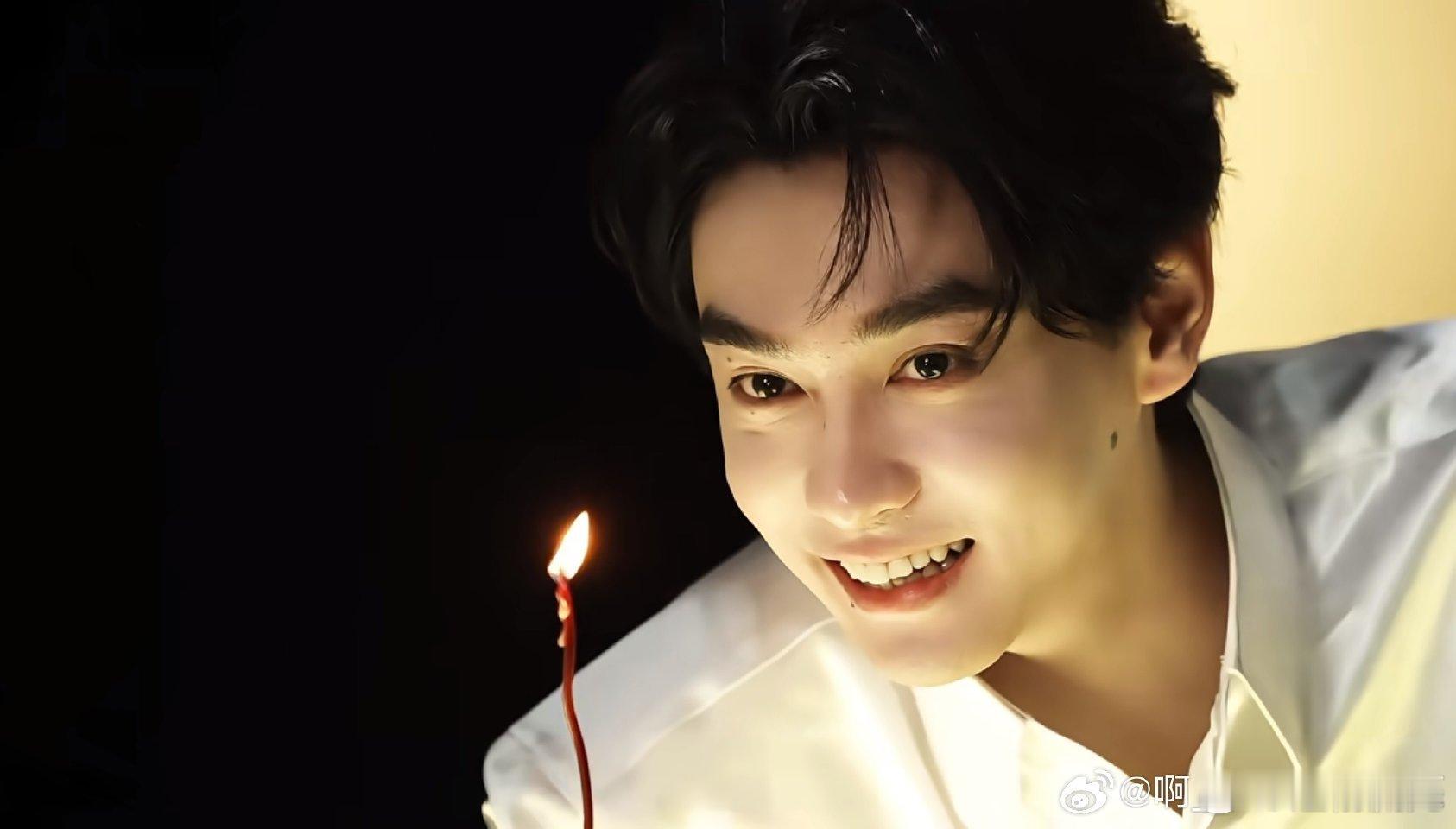 田栩宁 txn未完待栩 如果神明肯听一听我的愿望，那么我想你晚安，愿你的梦里总有