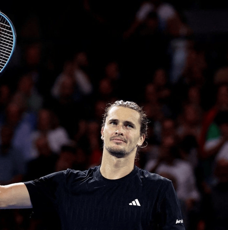 挽救2赛点！兹维列夫2-1胜梅德韦杰夫，晋级巴黎大师赛四强