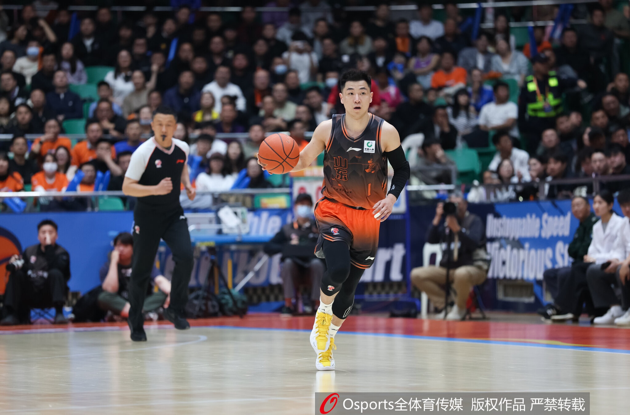 难阻失利！高诗岩9中5拿14分4助 正负值-22全场最低