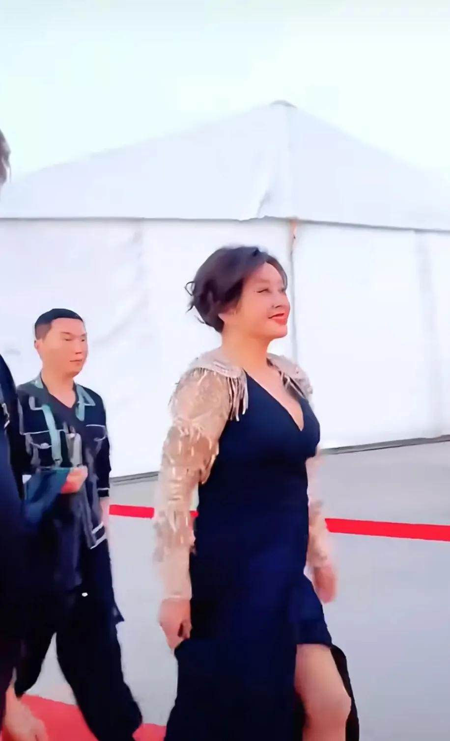 岁月无情一晃都75岁了！著名表演艺术家刘晓庆中国电影的代言人！也是演员中的精英！