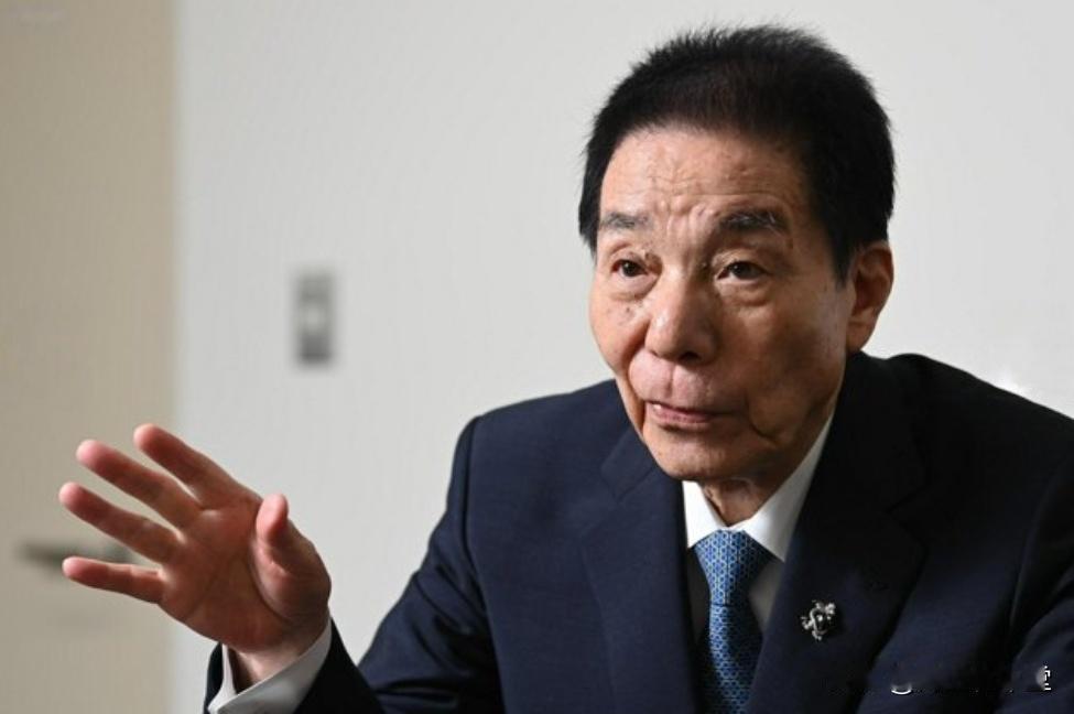 元老发声：和平与战争的岔路口

——
——世界不太平，就是几个妖魔鬼怪闹腾。85