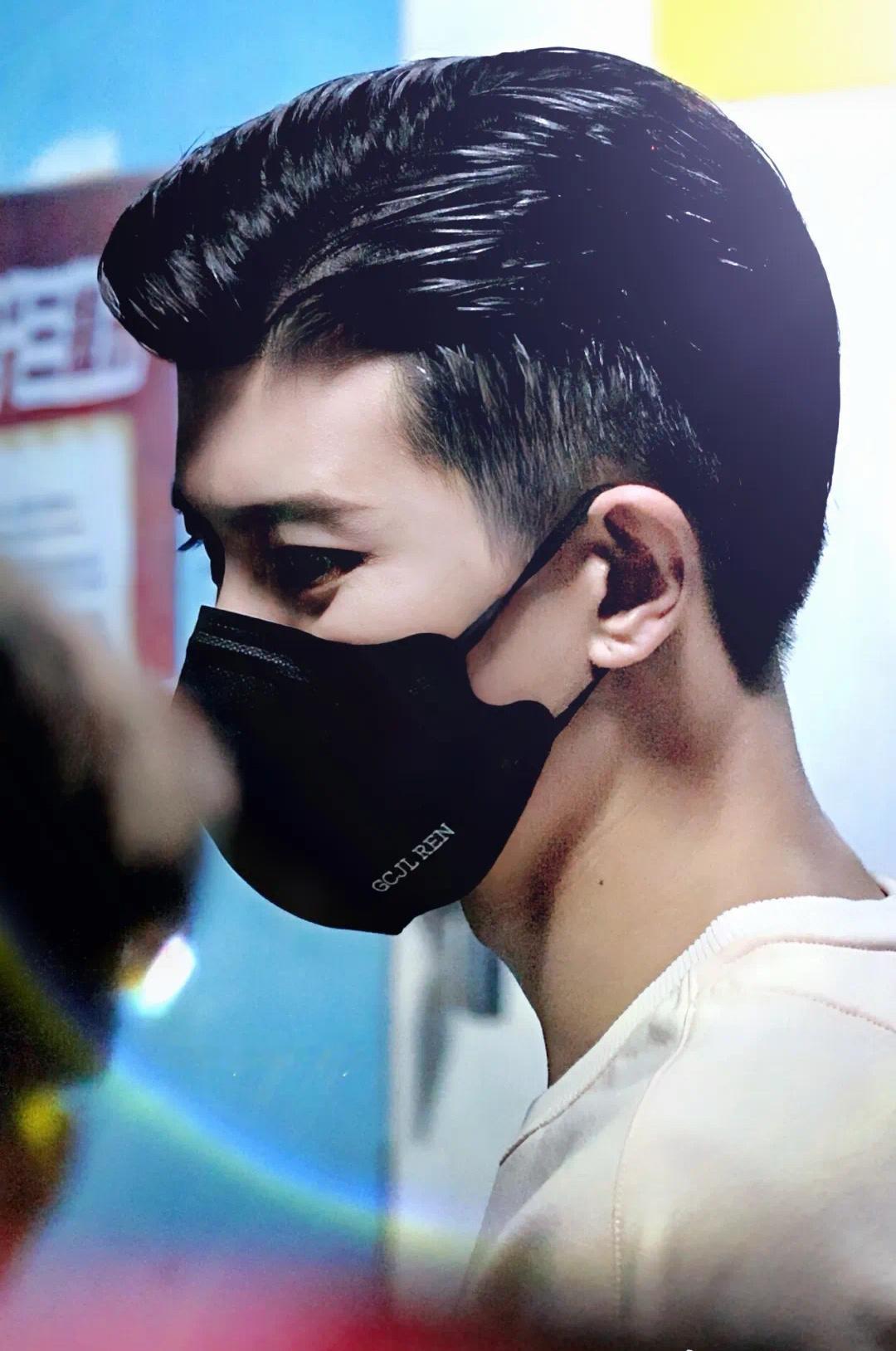 任嘉伦[超话]  13ᥫ᭡ˊ˗🔆任嘉伦༘ᰔᡣ𐭩 ྀ࿐︵ᡣ𐭩        