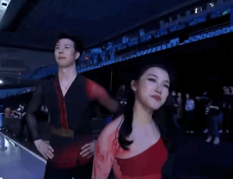 花滑运动员柳鑫宇估计被盗号是真的，但是，发布的内容就不一定是假的……[奸笑]

