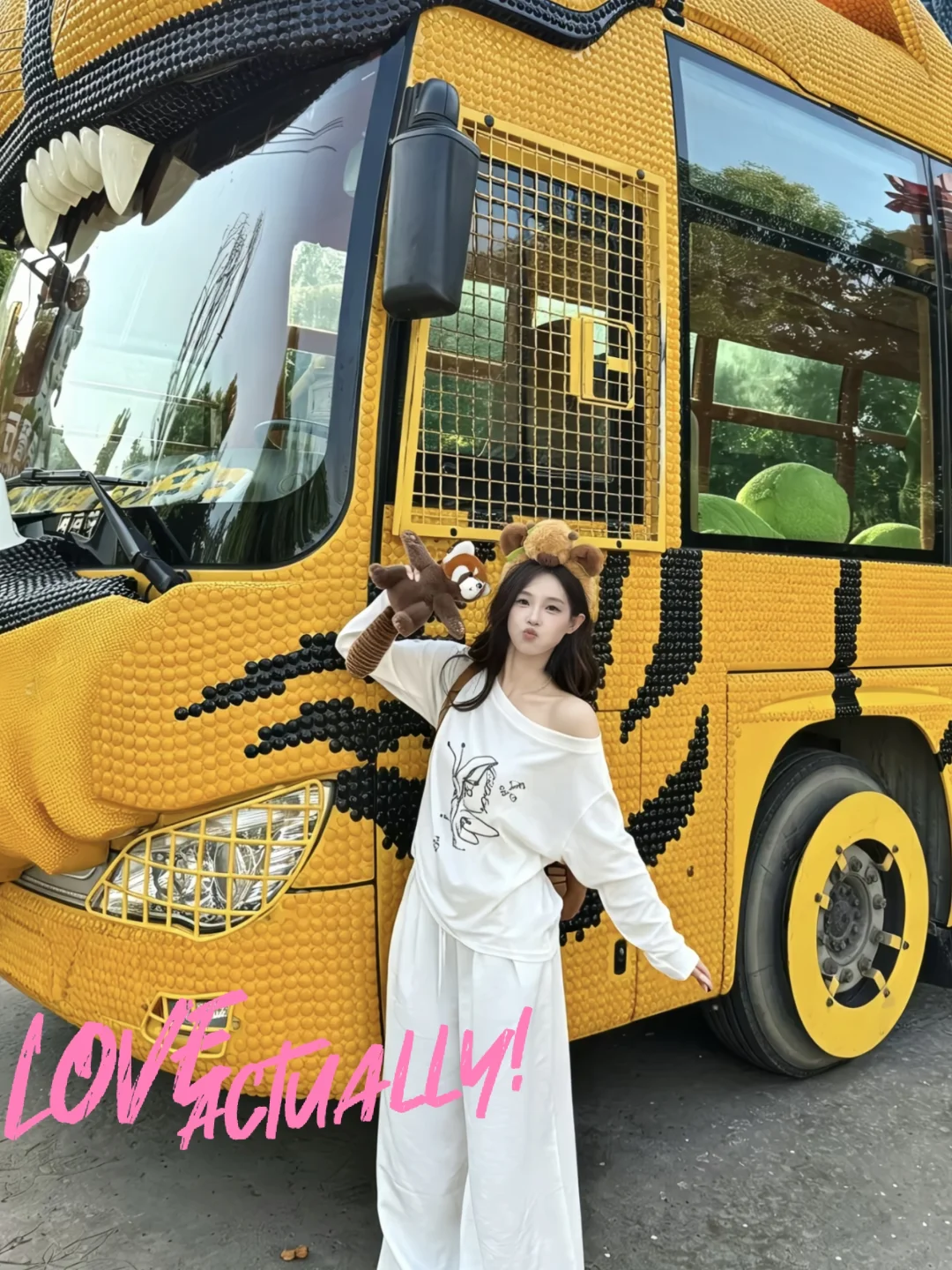 街头偶遇｜乐高老虎巴士🚌