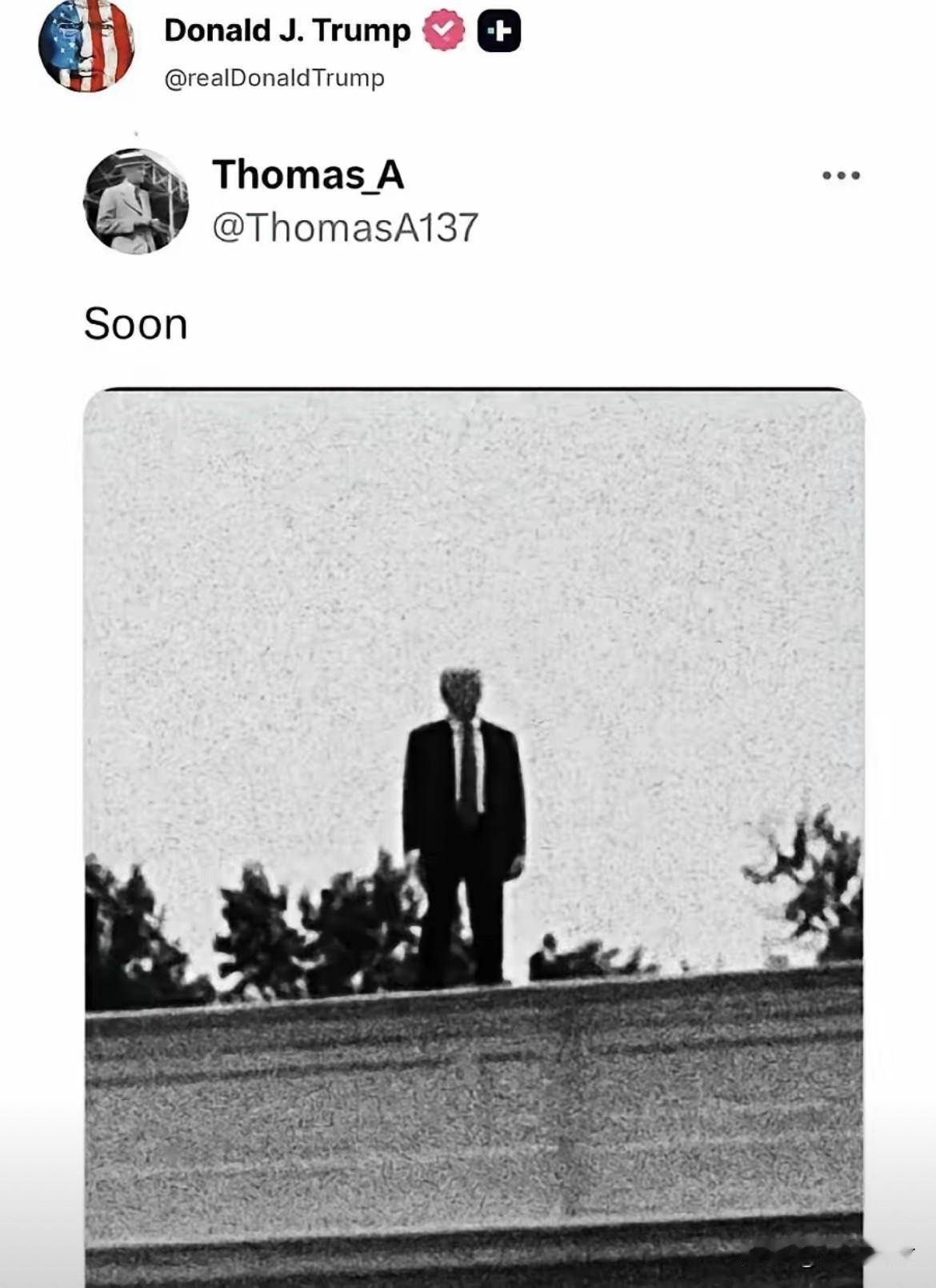 特朗普这手牌，
真是越来越看不懂了。

上来就直接掀桌子，给全世界划线。谁跟伊朗