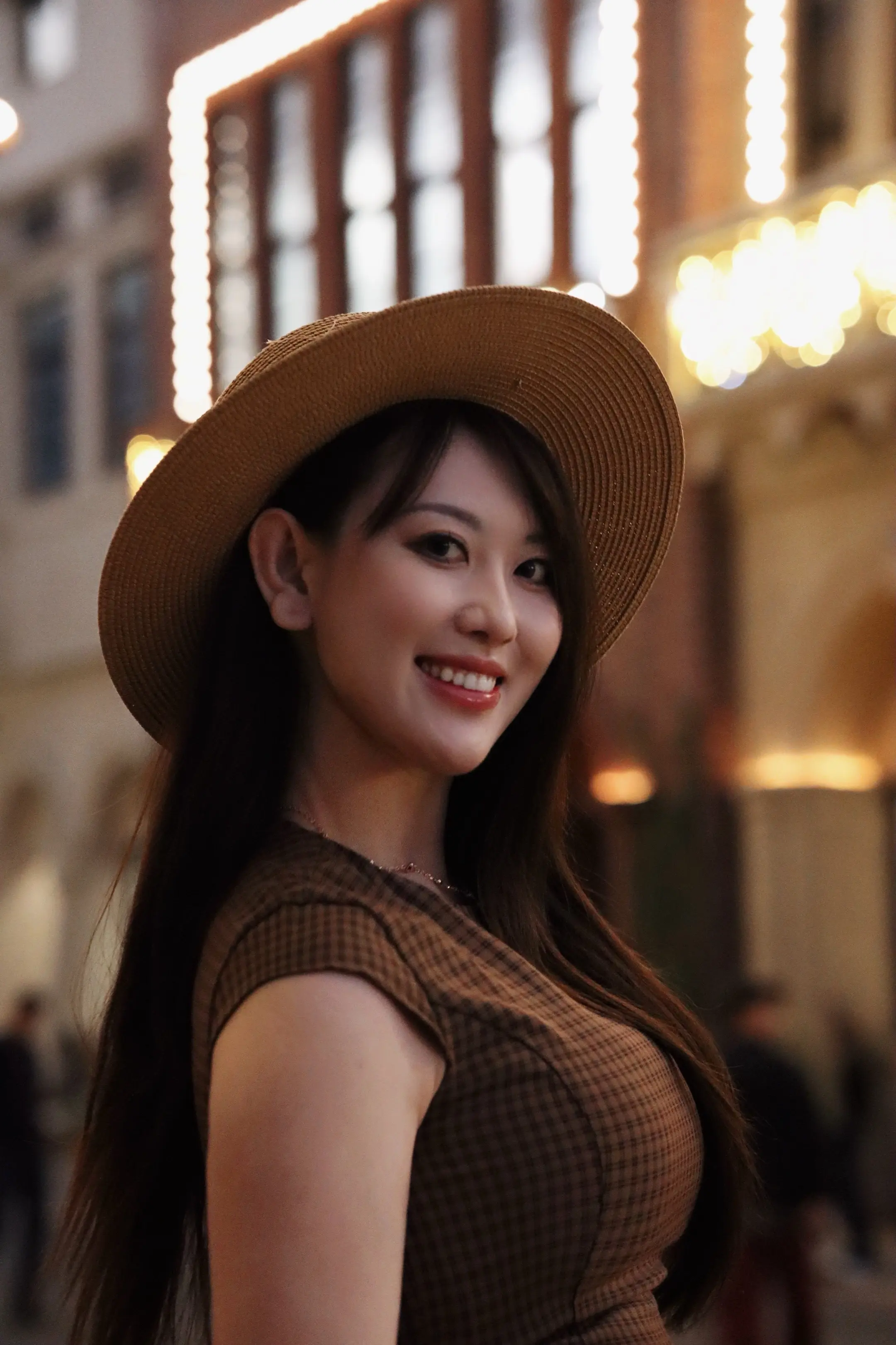 有她陪我驯服所有不安。我的世界里没有“应该” 只有“我想”～