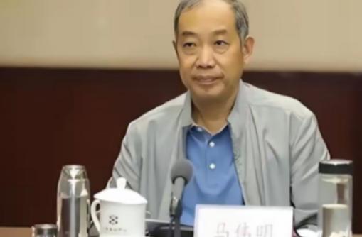 马伟明猜中了，百亿核航母变成烂尾工程，军方给出最后的期限，中国教授竟然预言了美国