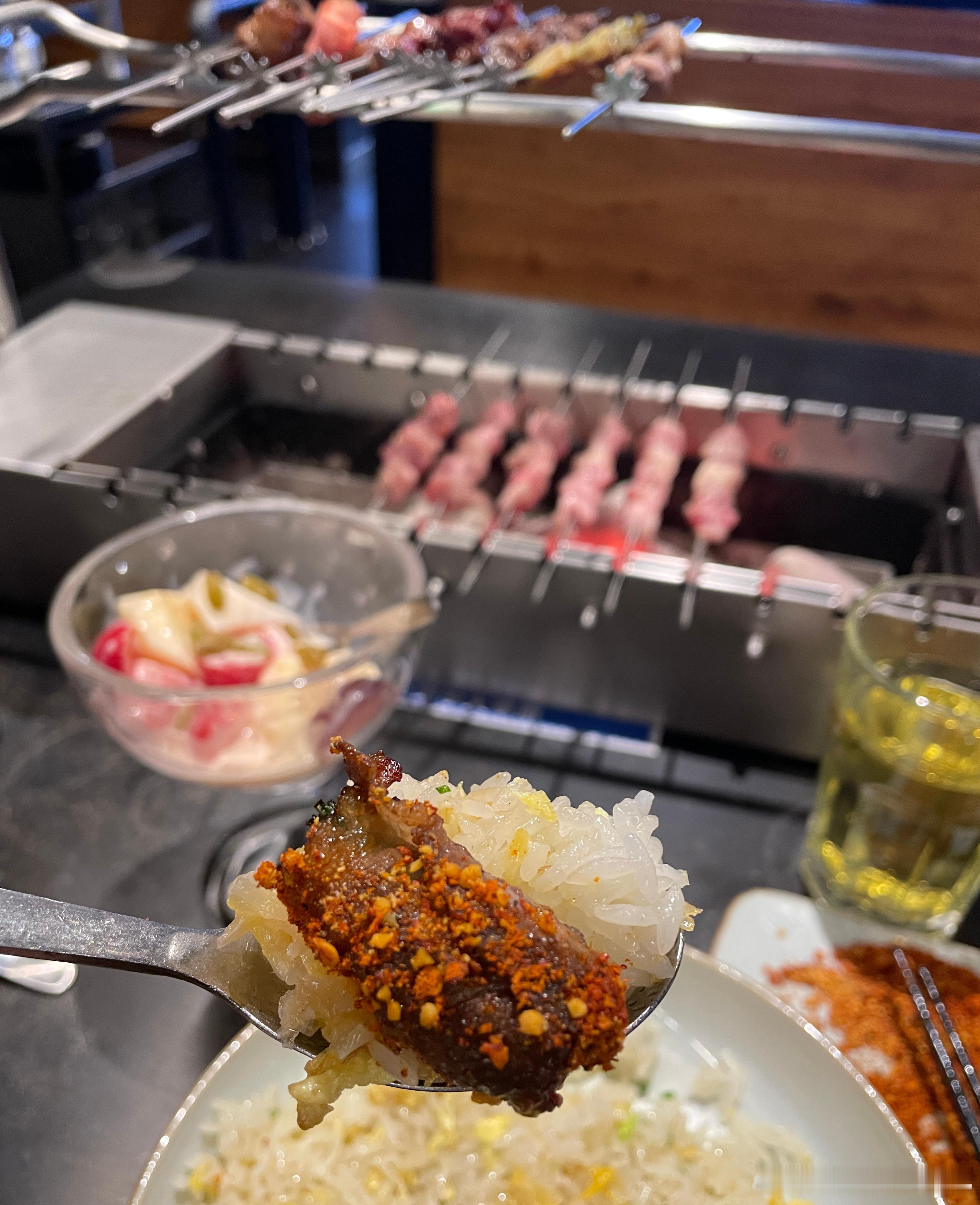 一周吃三次，真的很喜欢吃炒饭！虽然热量很高！！现在躺在床上锻炼[污] ​​​