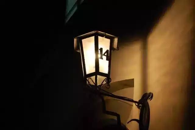 很多人不明白，其实真没必要为工作焦虑。因为工作上所遇到的难题，如果超出了你的能力