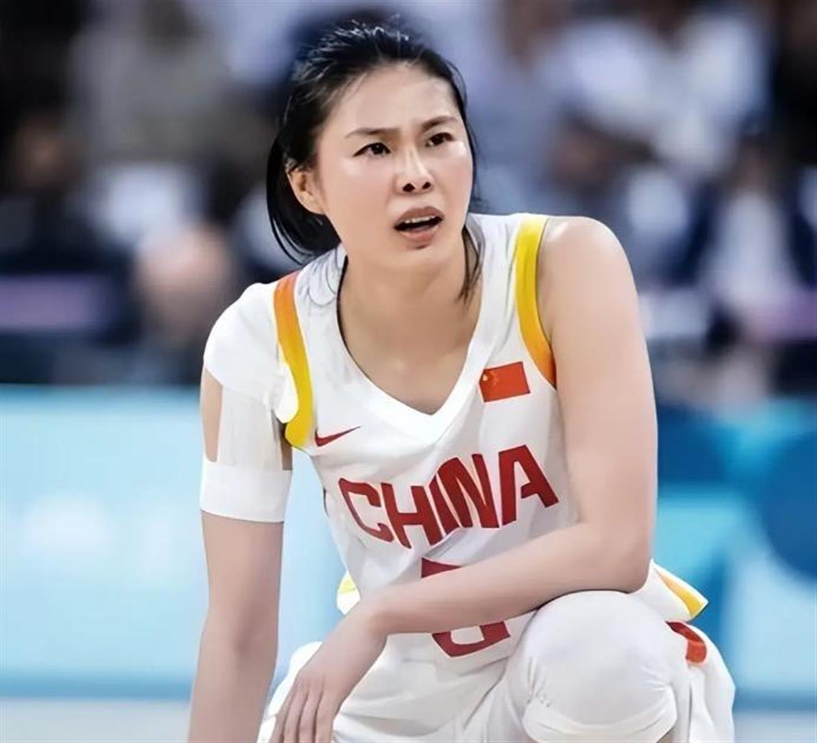 宫鲁鸣左右为难！
中国女篮大胜意大利女篮后，球队未来的前景看上去非常乐观！不过宫