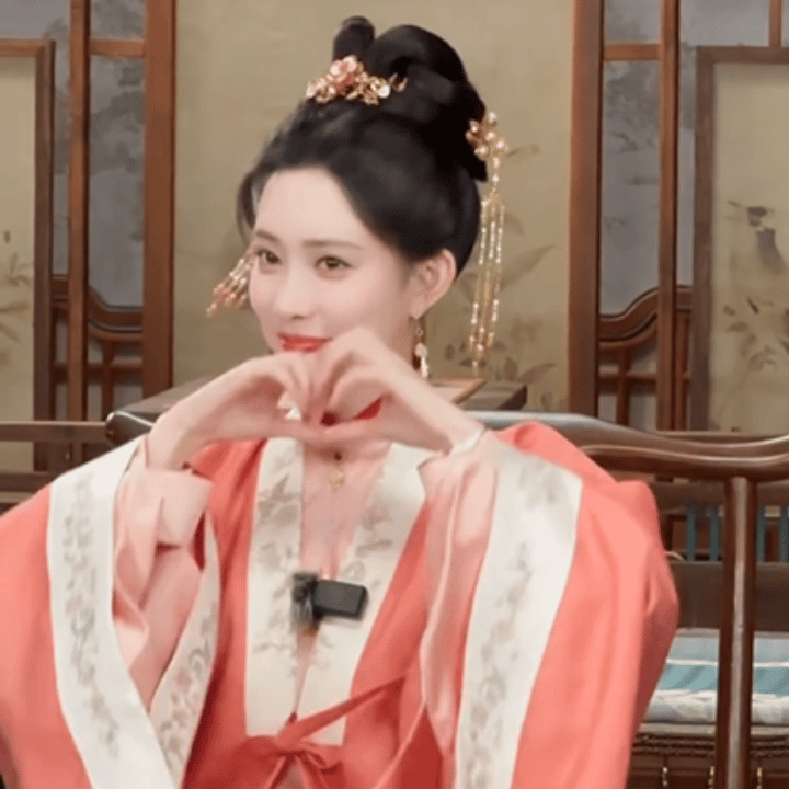 网传星光大赏红毯出场顺序 期待演员孟子义，[锦鲤附体] 