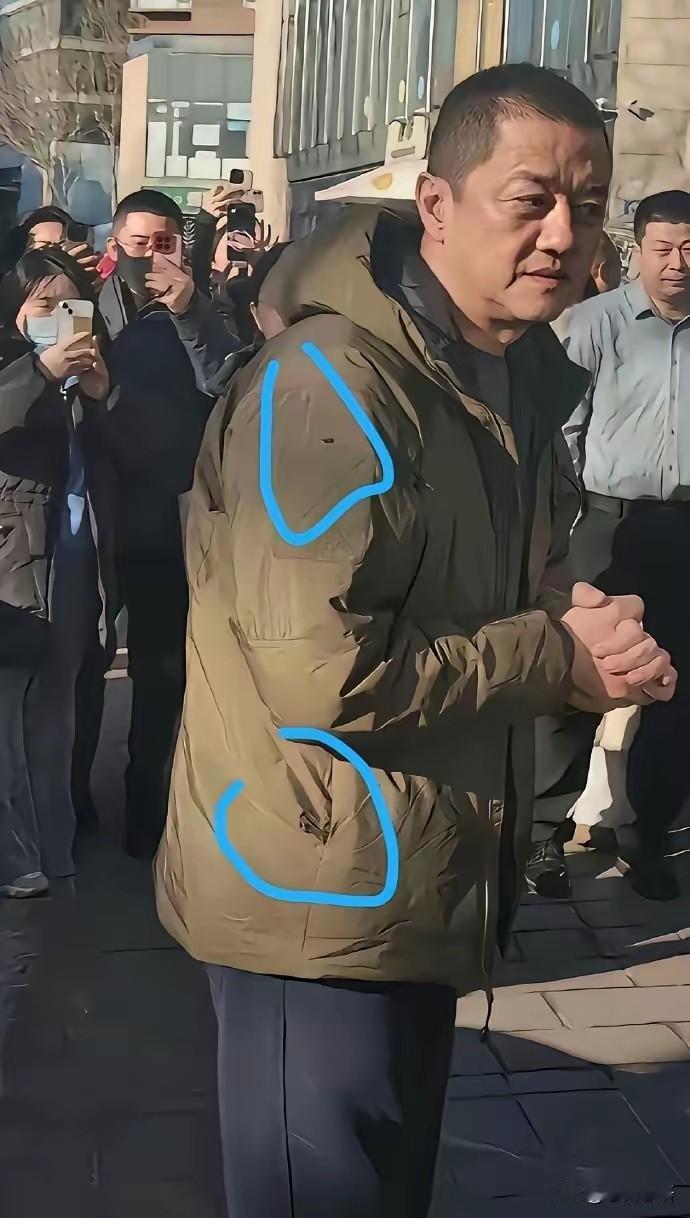 被这个世界嘲讽了16年的李亚鹏终于等到了翻身的这一天！多少次失败，他没有倒下，在