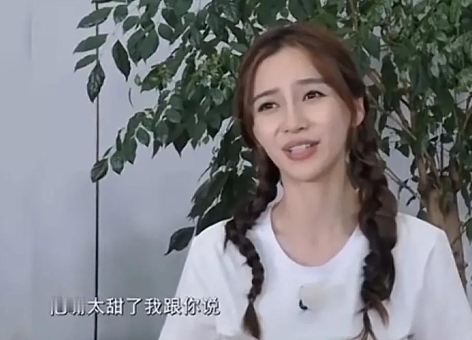 杨颖谈儿子，直言：“他嘴太甜了，他挺多套路的，妈妈你是最美的，妈妈你最好了，我儿