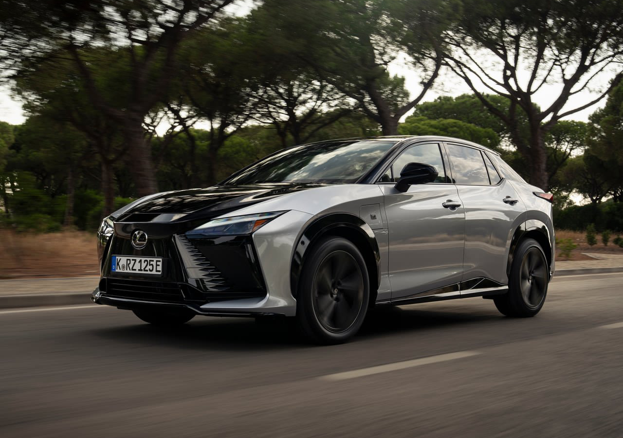 雷克萨斯rz  2026雷克萨斯RZ，e‑TNGA纯电中型豪华SUV①  RZ3