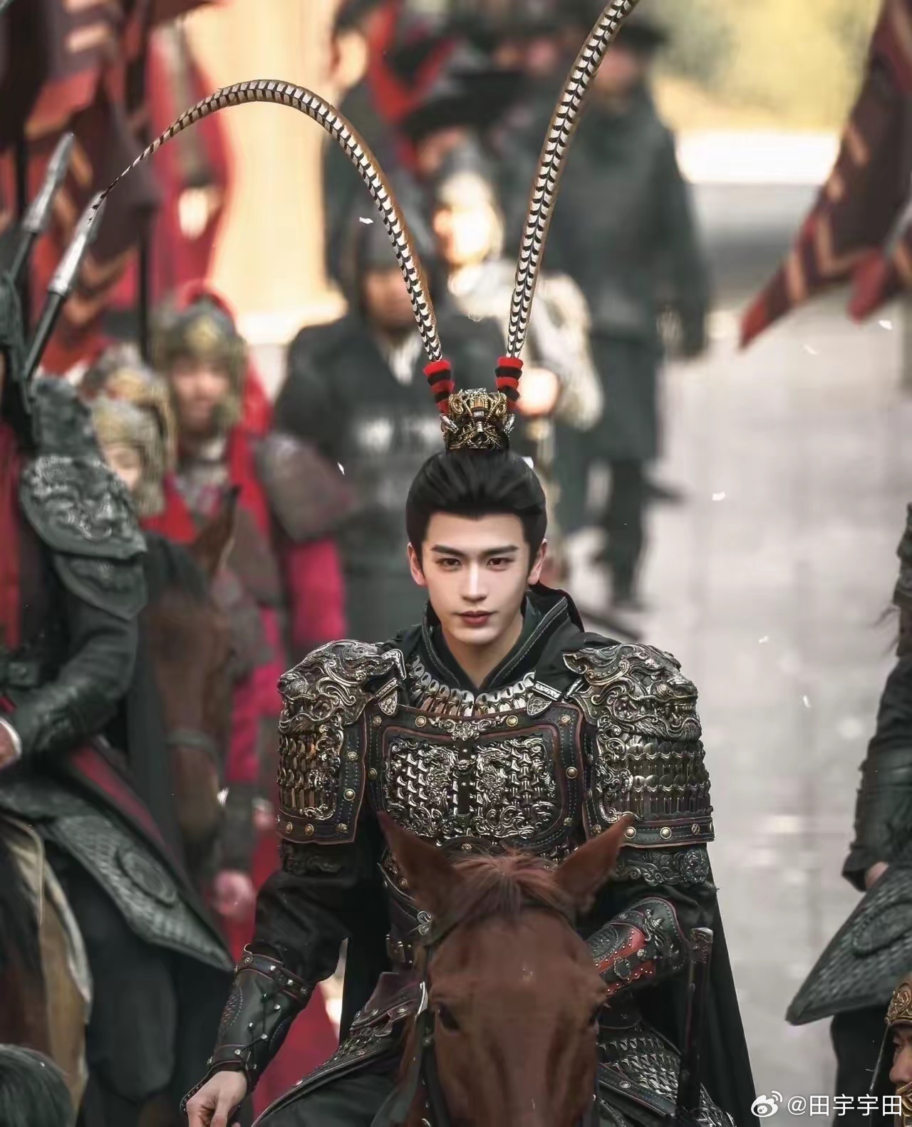 逐玉最近陪着其乐在追的剧张凌赫的颜值确实权威但她天天念叨张凌赫，我生气了😠我和