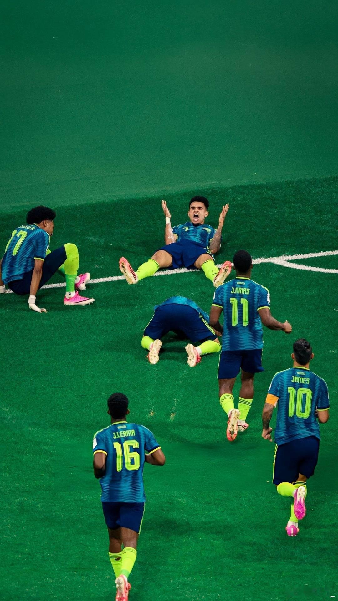 JR10J罗🇨🇴🔟todosconjames