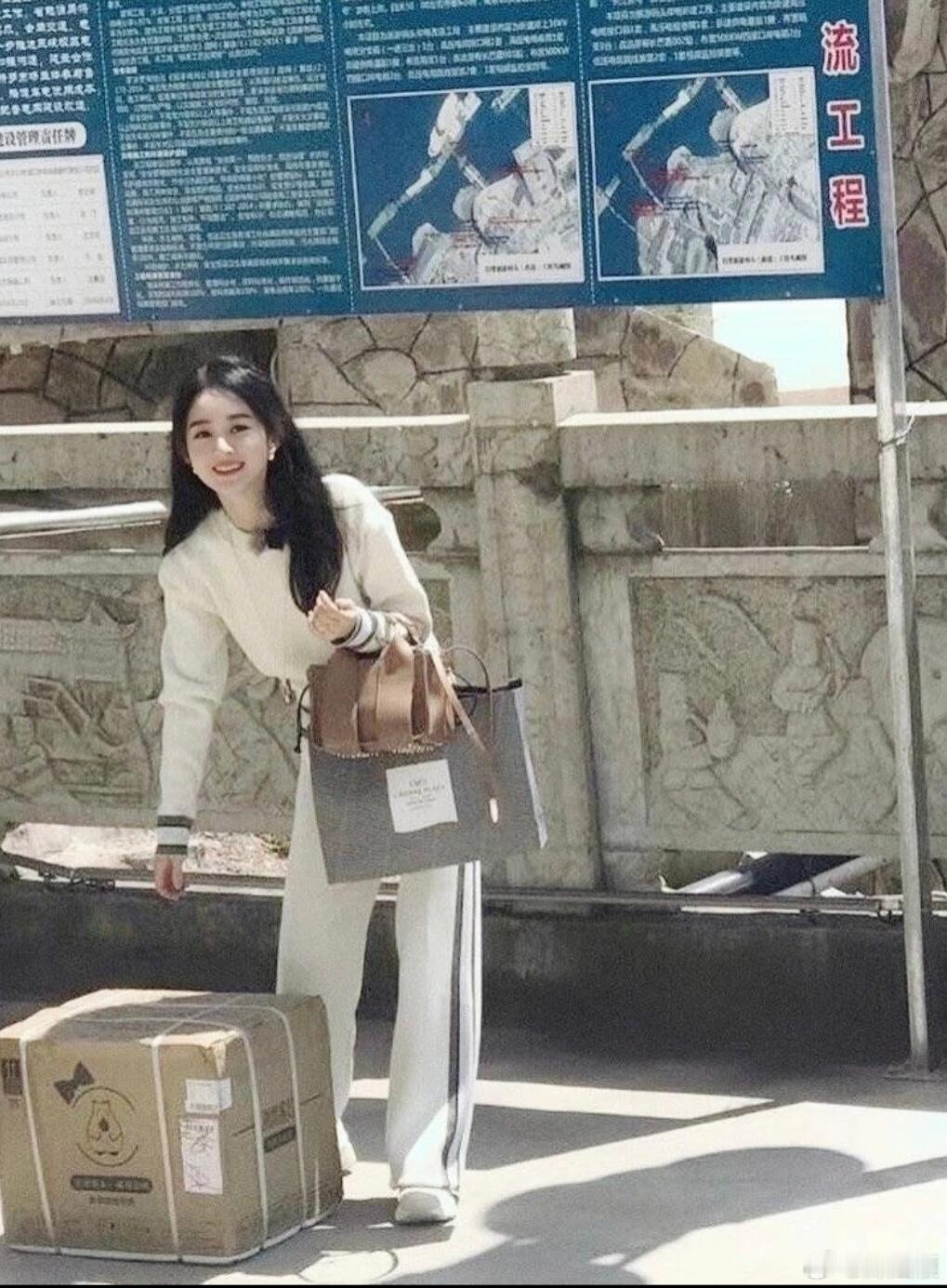 赵丽颖依旧是八五花顶流是有原因的 ​​​