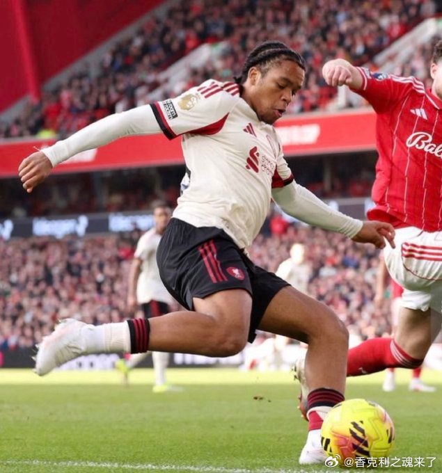 斯洛特关于恩古莫哈和尼奥尼在U21出场时间不足时表示：“这正是这两名球员（恩古莫