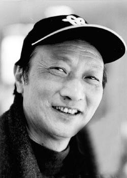 郑乾龙（1943年6月1日—2007年9月4日，外文名：Qianlong Zhe