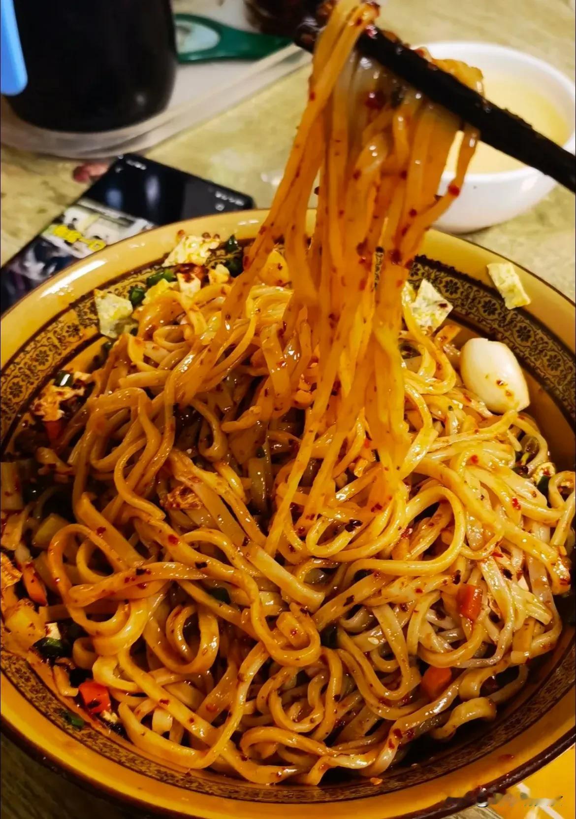  这家馆子估计很少人听过，但是有很多人去吃过，不是那种所谓收钱探店网红炒红的馆子