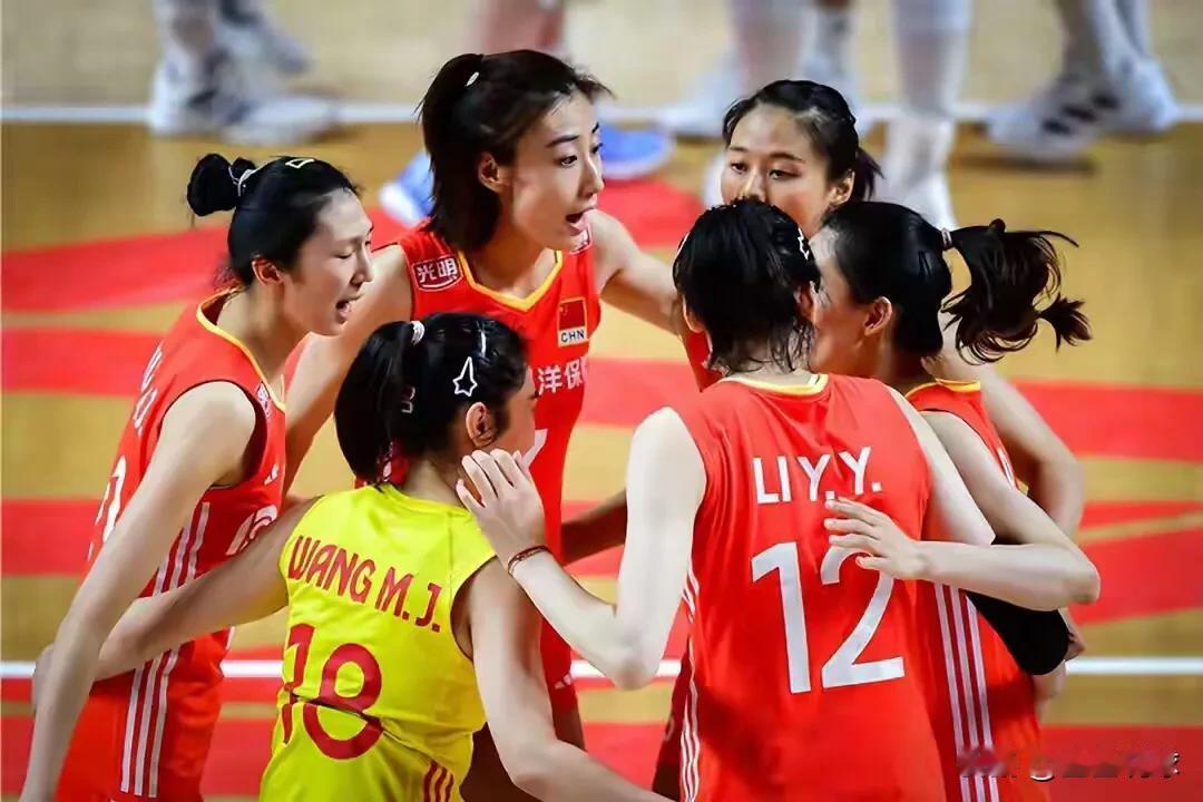 太棒了！中国女排3:0波兰女排，我居然产生四大不可思议：
1. 不可思议，中国队