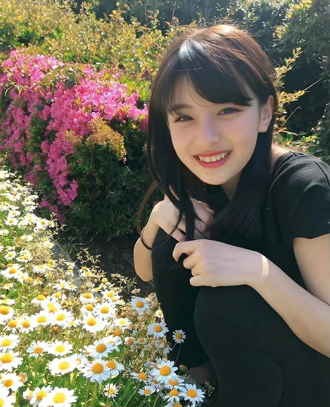 出口夏希Natsuki Deguchi ​👧🏻01年，中日混血，妈妈是福建人