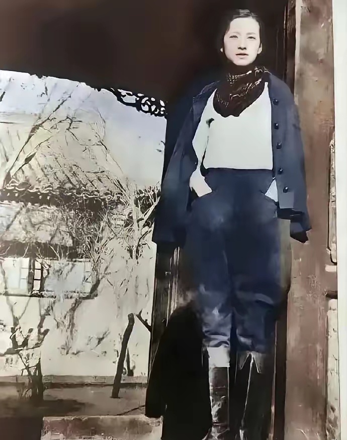 林徽因这气质，冰心确实比不了，像两个时代的人 
