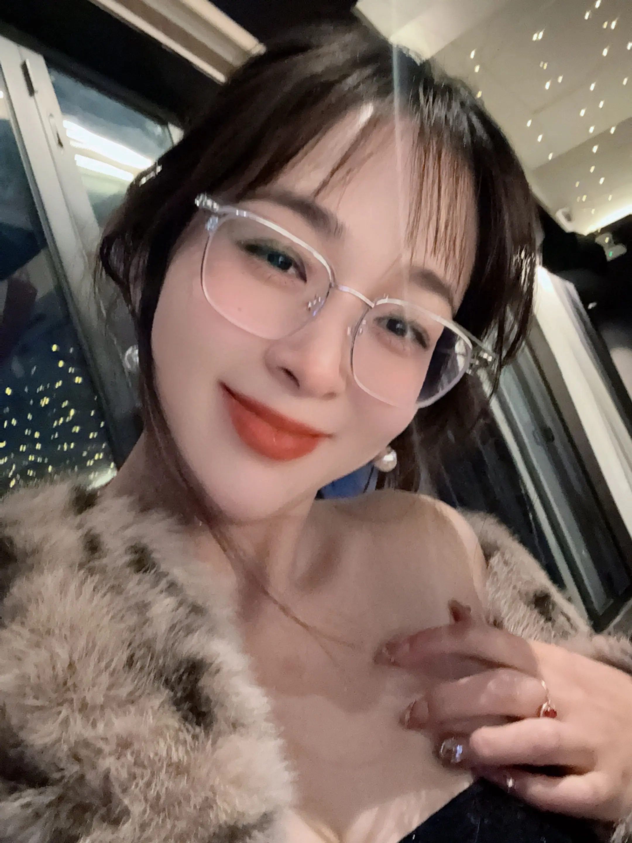 𝔀𝓲𝓼𝓱 💵🧍🏻‍♀️ “愿财神知我意 大风吹来人民币 ...