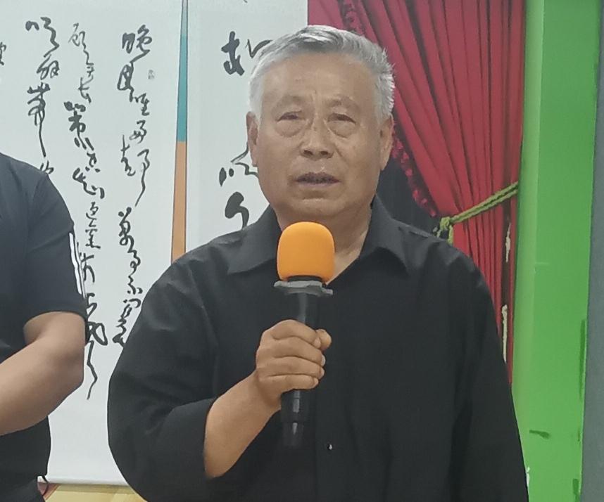 80岁老人的书法作品怎样？太行泉城邢台市杨科艺术馆举办李俊超书法展，李俊超先生年