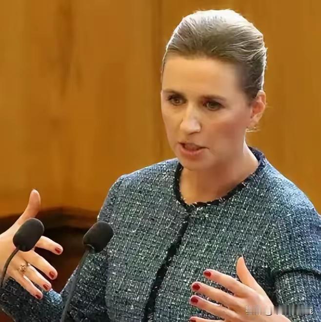 丹麦为了保住格陵兰岛，到处求别人帮忙却一次次碰一鼻子灰，想当年可是海上霸主，现在